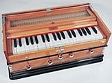 Portable harmonium